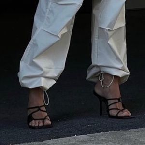 Zara black strap sandals. 7 size New, with dust bag